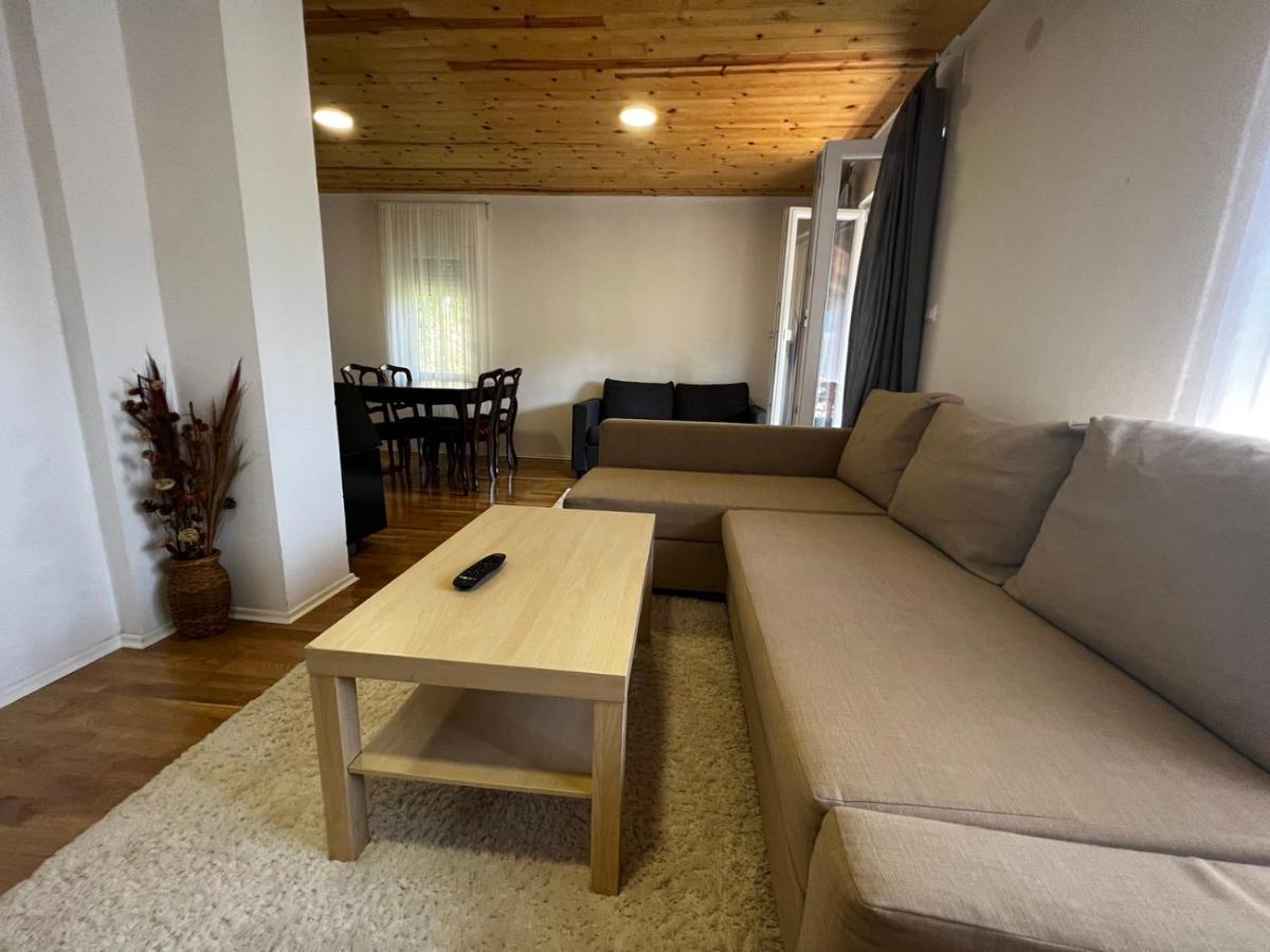 Hotel Ljubav Stara Zaovine Lazici Esterno foto