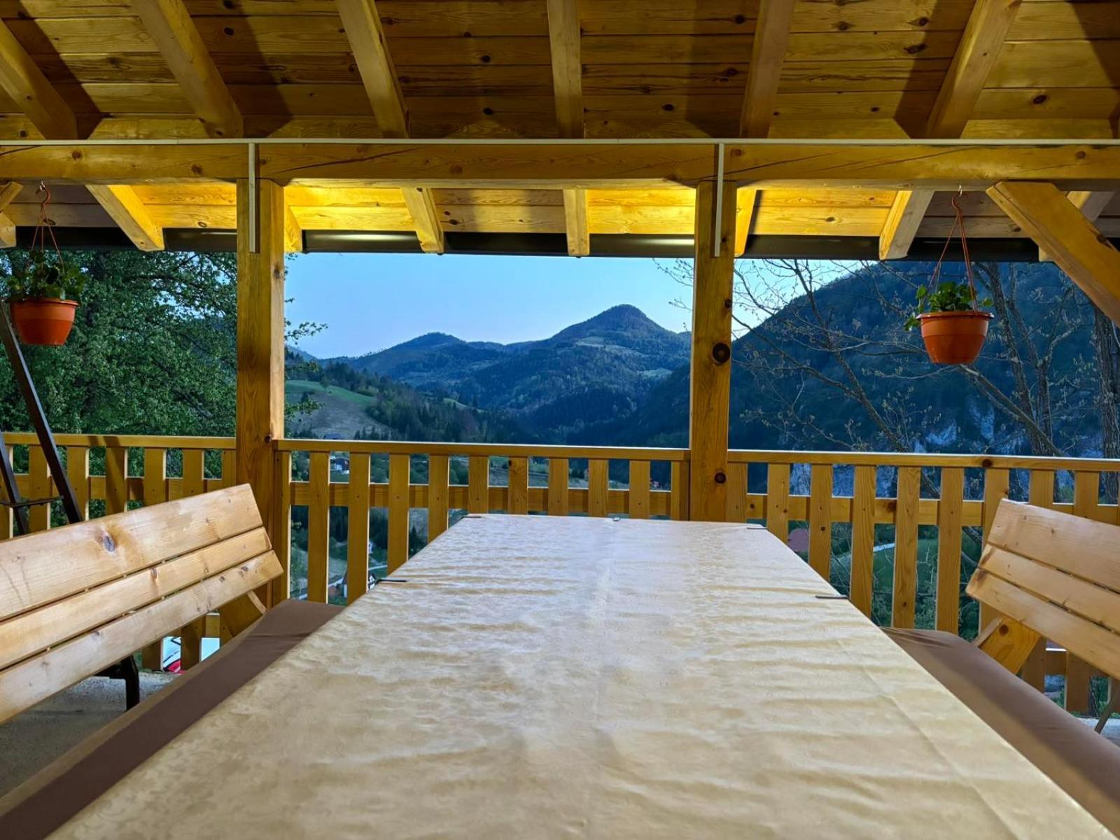 Hotel Ljubav Stara Zaovine Lazici Esterno foto