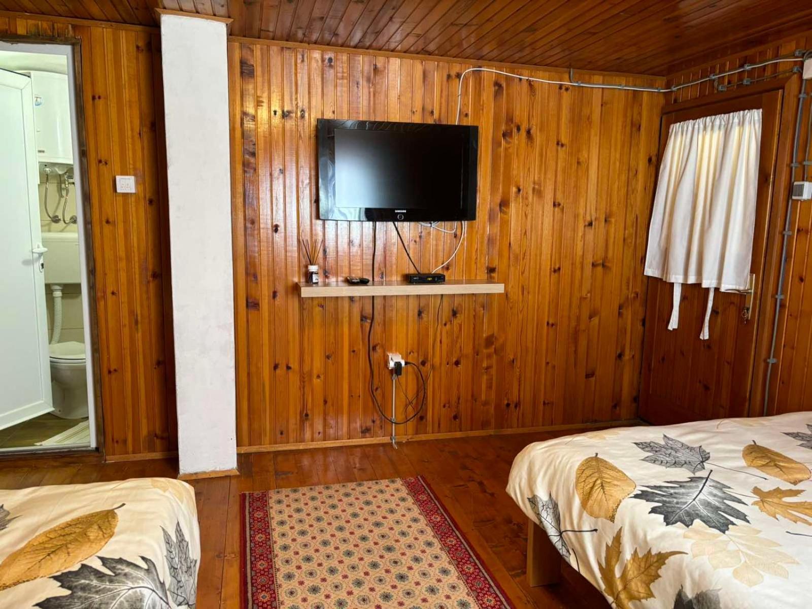 Hotel Ljubav Stara Zaovine Lazici Esterno foto